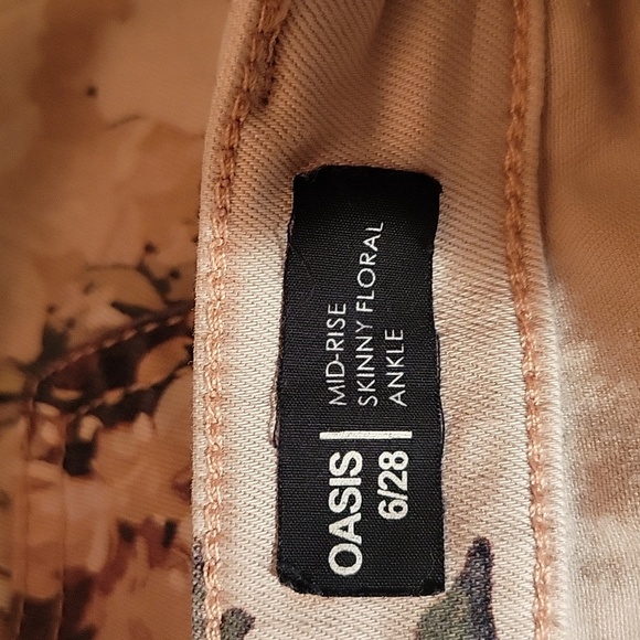 Buffalo David Button Oasis Mid Rise Skinny Ankle Floral Pants, Size: 6/28 - Picture 3 of 11